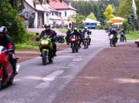 qom21 